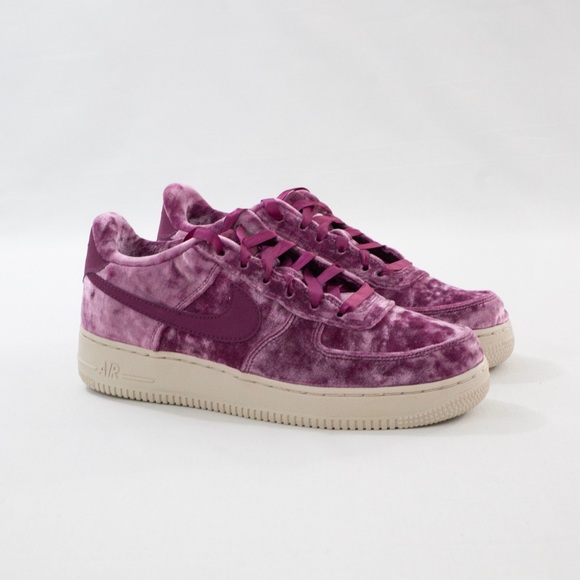 Nike Shoes - Nike Air Force 1 LV8 GS